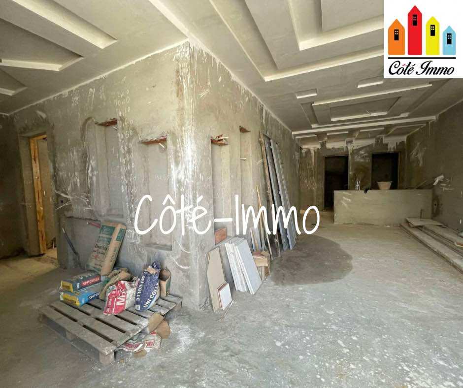 Trois appartement a boumhel bassatine