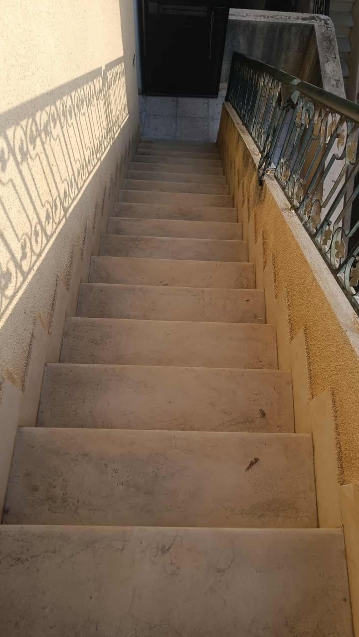 733463_20250822_174225