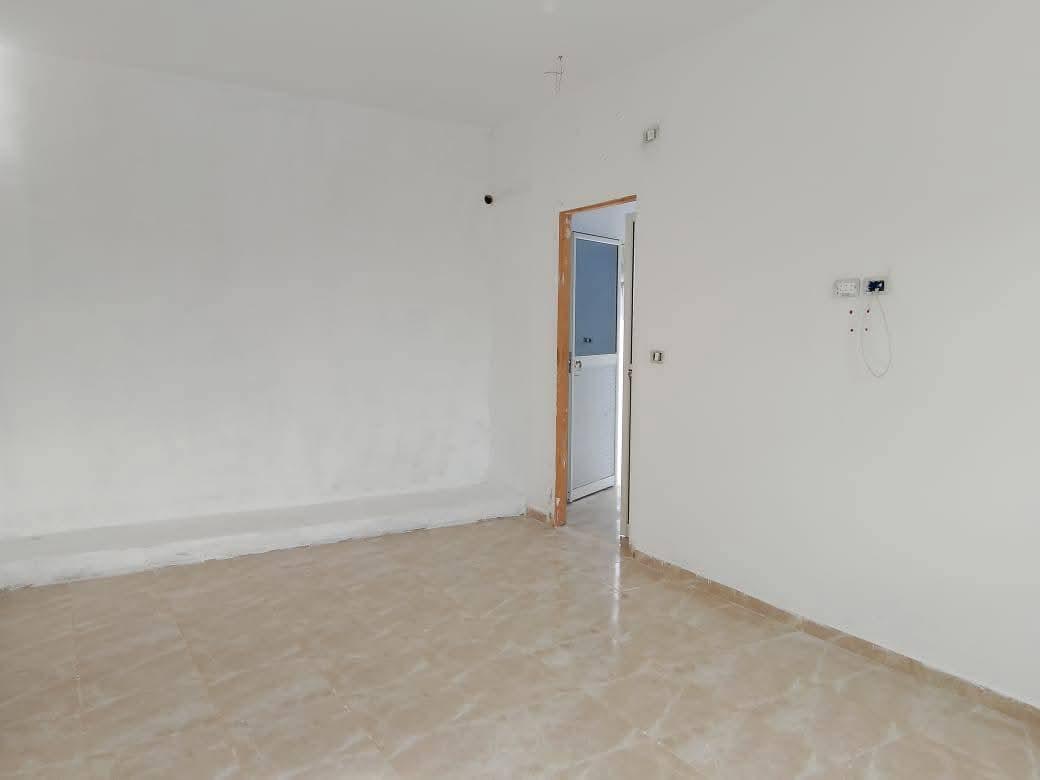 Deuxième étage de villa au mourouj 6 à El Mourouj