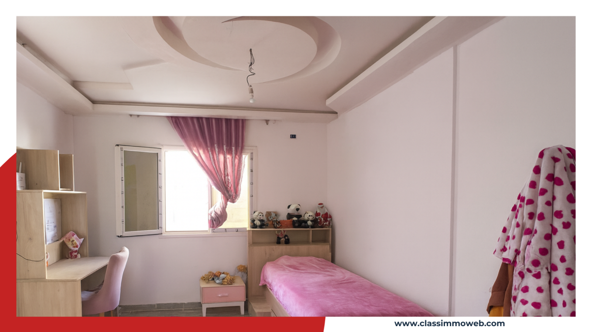 Maison de 150 m2 sur 240 m2 pour 140 MD