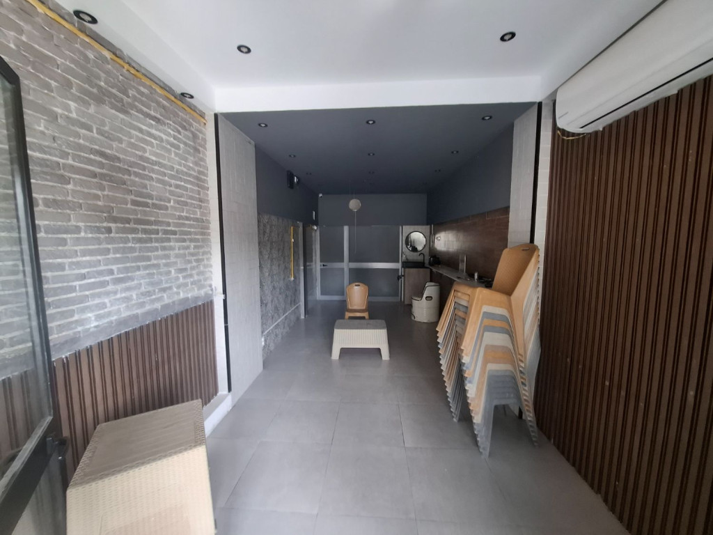 Local commercial 45 m² à louer en gérance libre à Mourouj 5 proche City Center