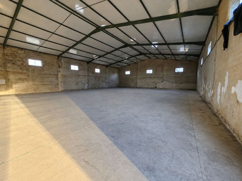À louer – Dépôt de stockage et de distribution de 1 100 m² à Mhamdia