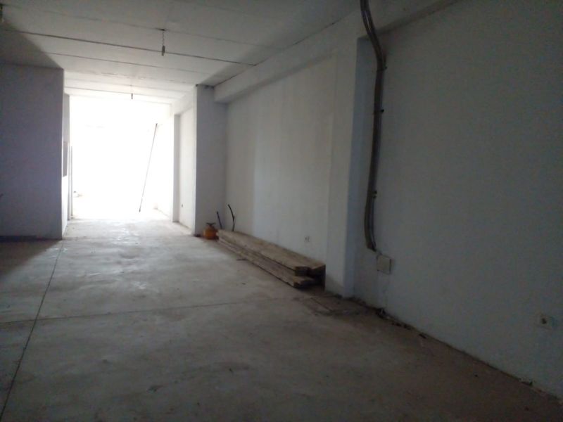 À louer : Dépôt de 300 m² sur 2 niveaux en bon état – Chebedda, Fouchana